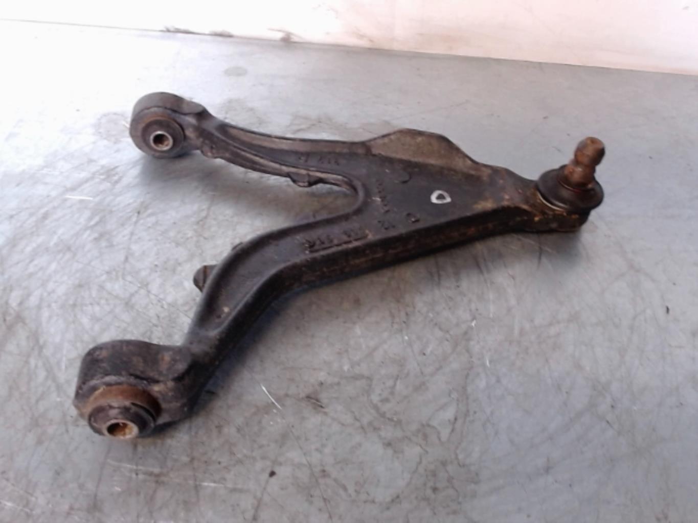 Triangolo inferiore anteriore destro VOLVO 850 PHASE 2 BREAK Gasolina - 1