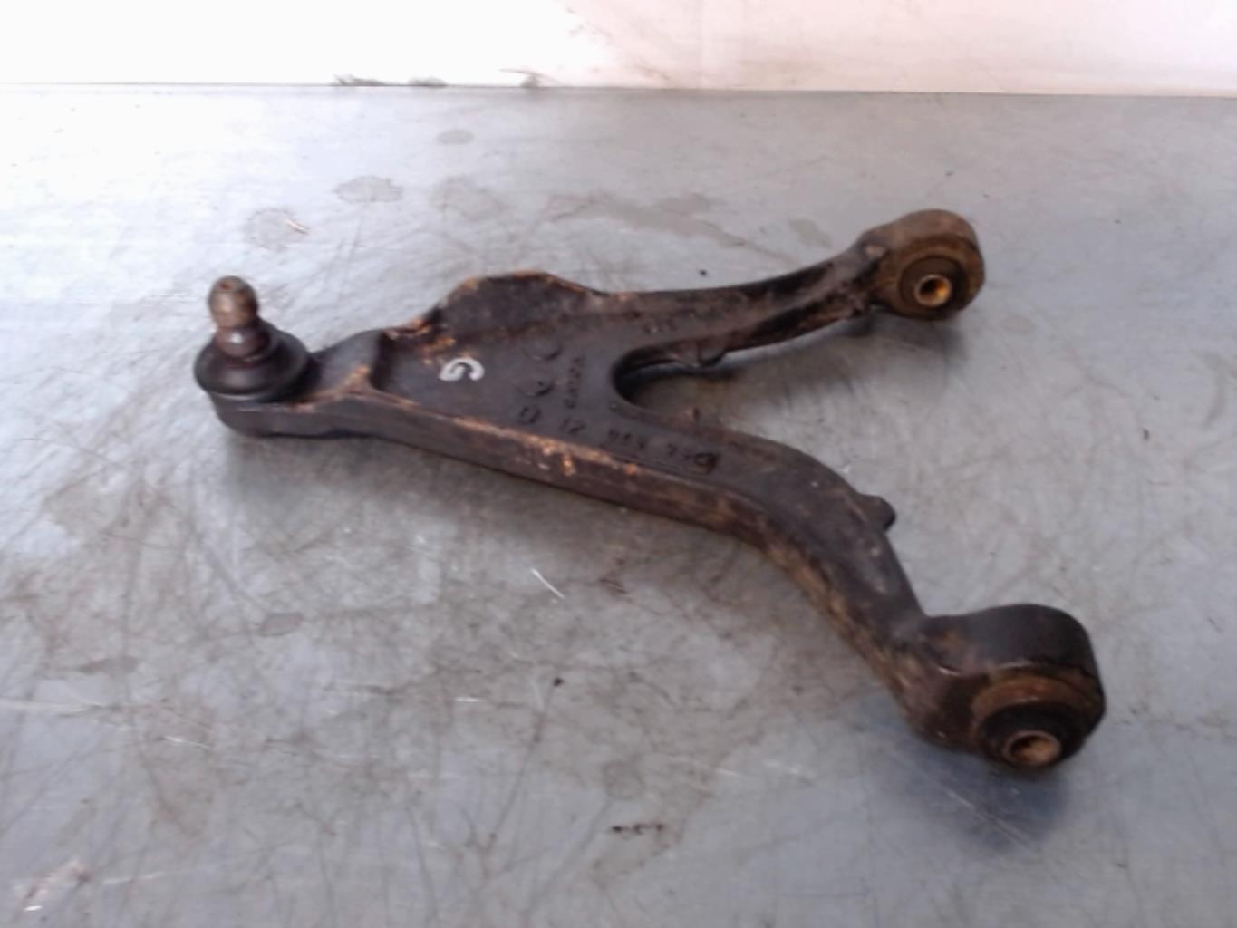 Triangolo inferiore anteriore sinistro VOLVO 850 PHASE 2 BREAK Gasolina - 1
