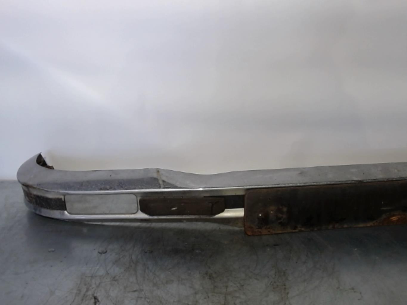 Paraurti anteriore RENAULT R6  - 1