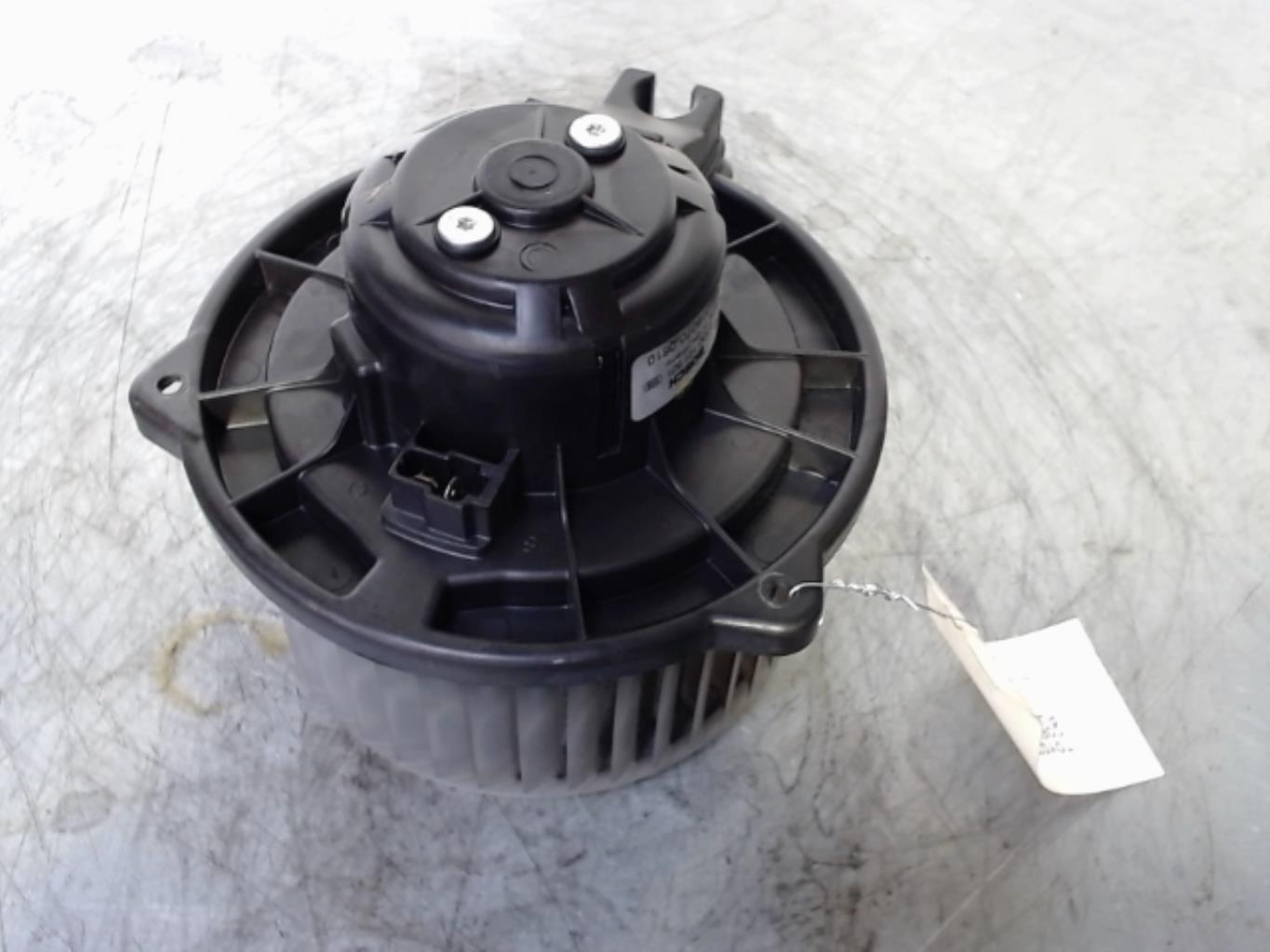Pulseur d'air TOYOTA COROLLA VERSO 2 PHASE 2 Diesel - 1