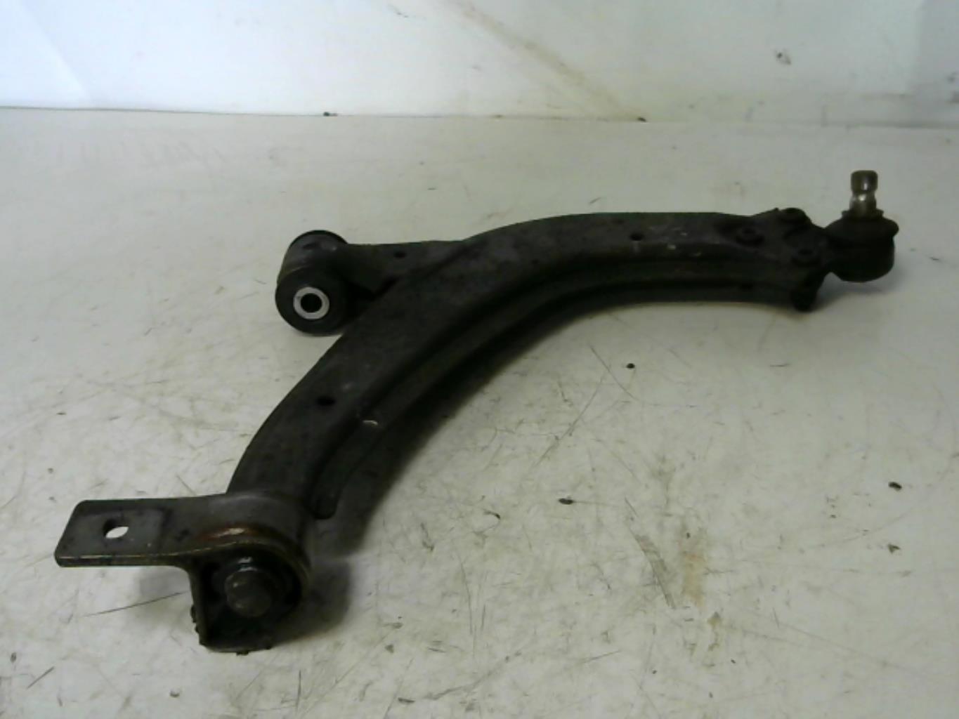 Triangolo inferiore anteriore destro CITROEN ZX PHASE 1 Diésel - 1