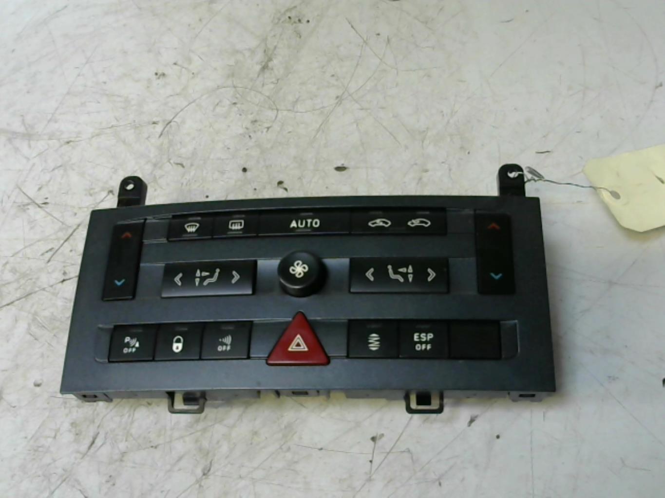 Commande chauffage PEUGEOT 407 COUPE Diesel - 1