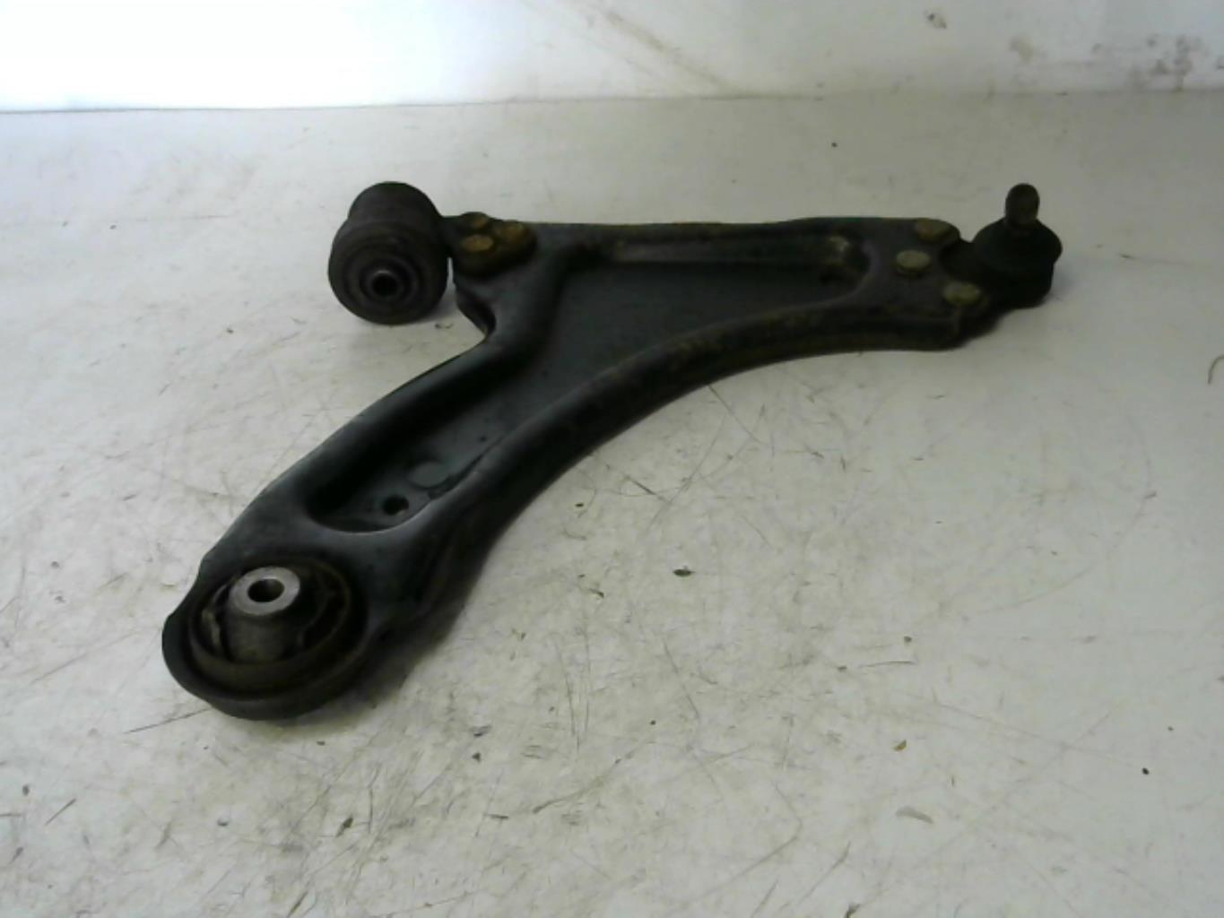 Triangolo inferiore anteriore destro OPEL MERIVA A PHASE 1 Diésel - 1