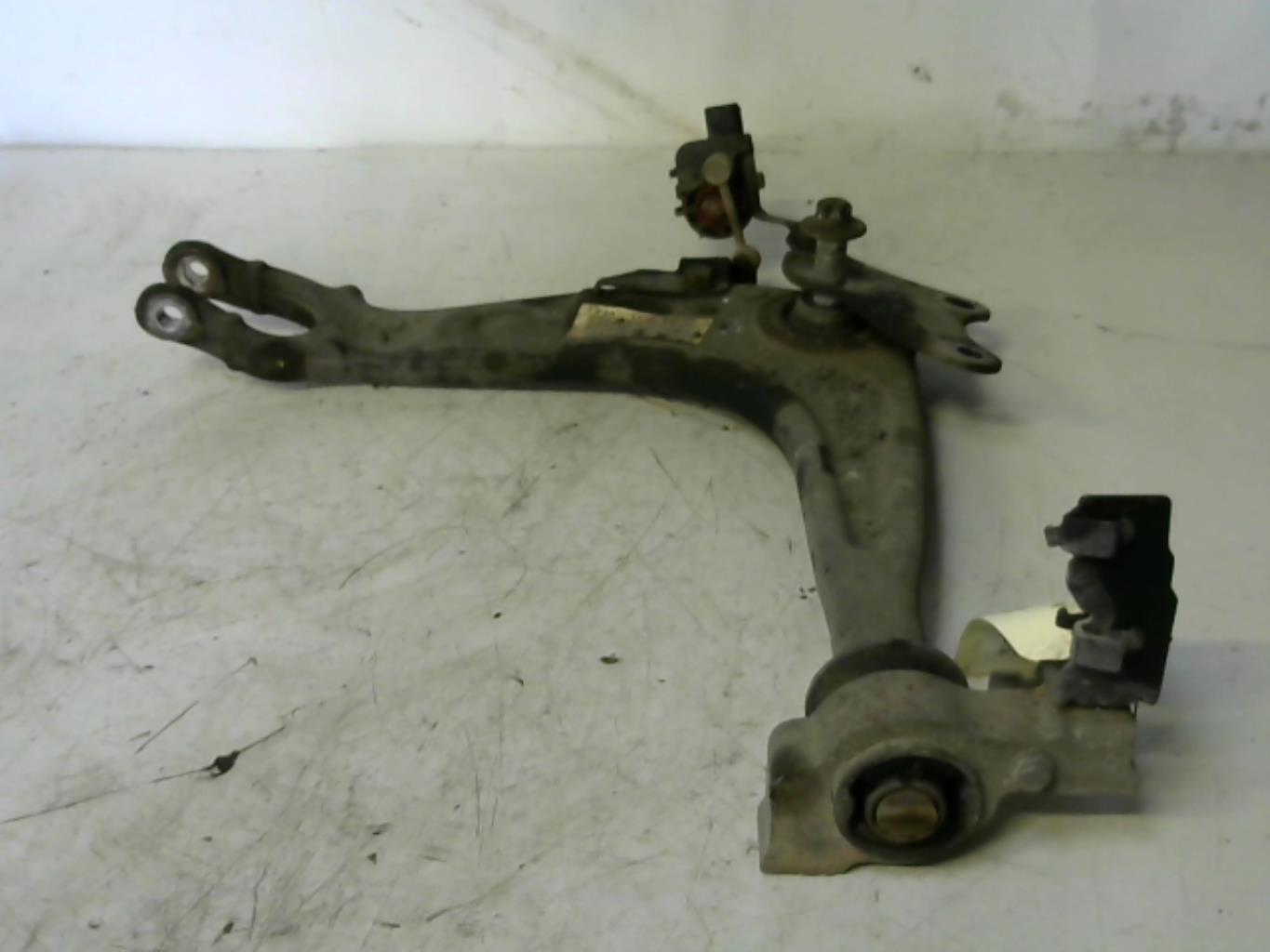 Triangolo inferiore anteriore sinistro PEUGEOT 407 COUPE Diésel - 1