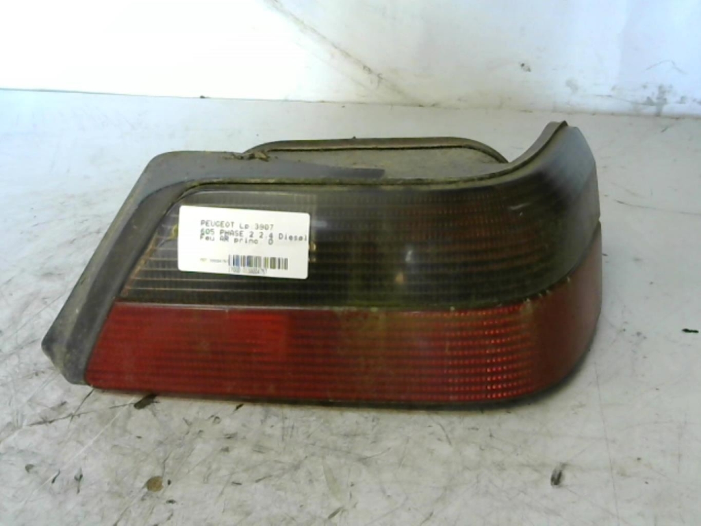 Fanale posteriore principale destro (luci) PEUGEOT 605 PHASE 2 Diésel - 1