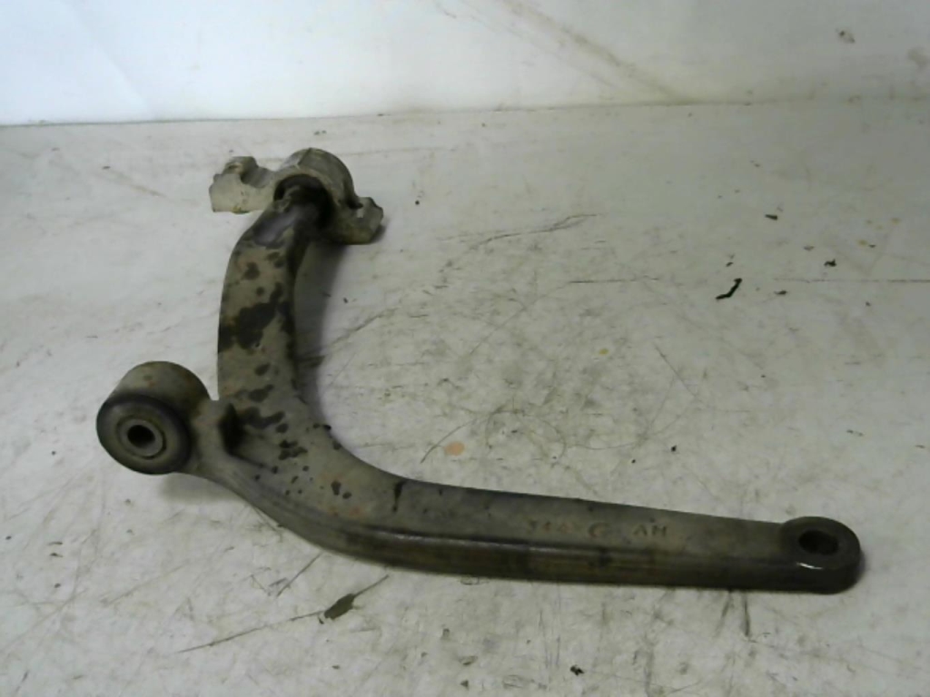 Triangolo inferiore anteriore sinistro PEUGEOT 406 PHASE 1 Diésel - 1