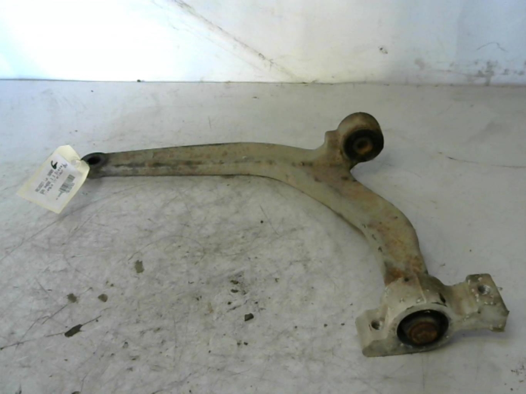 Triangolo inferiore anteriore sinistro PEUGEOT 406 PHASE 2 Diésel - 1