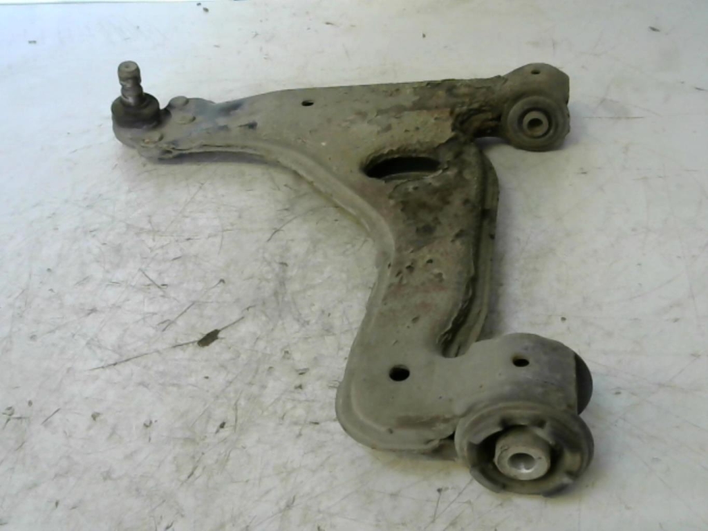 Triangolo inferiore anteriore sinistro OPEL ZAFIRA A Diésel - 1