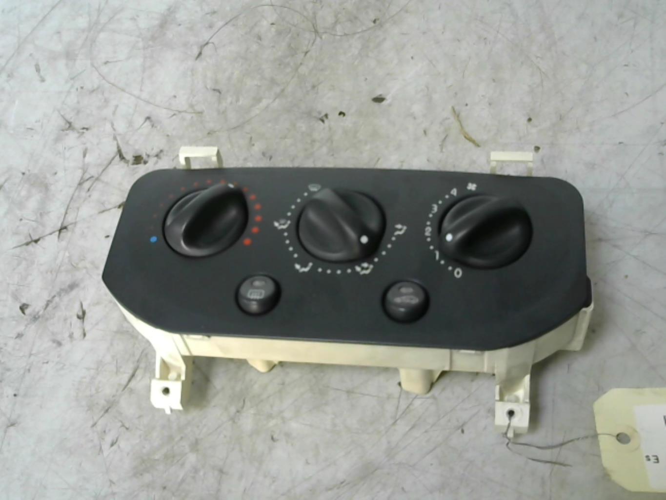 Commande chauffage RENAULT CLIO 2 PHASE 1 Essence - 1