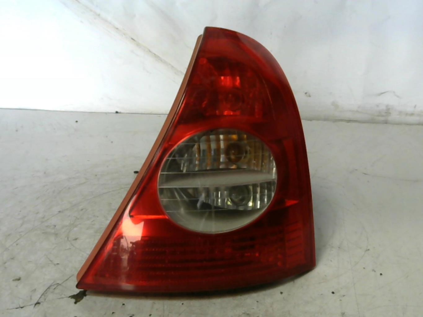 Fanale posteriore principale destro (luci) RENAULT CLIO 2 PHASE 2 Diésel - 1