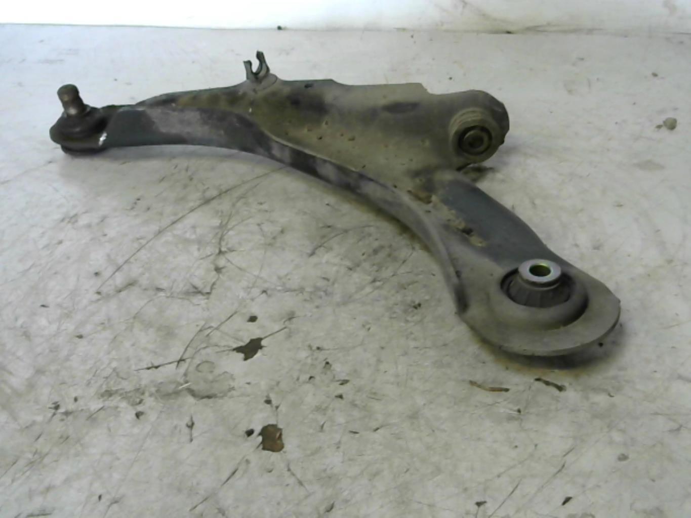 Triangolo inferiore anteriore sinistro RENAULT SCENIC 2 PHASE 1 Diésel - 1
