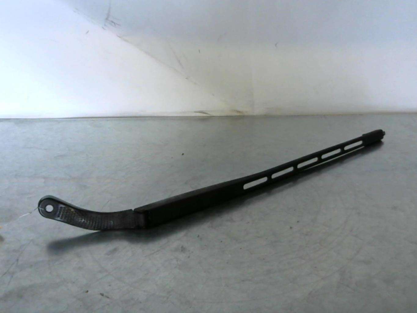 Braccio tergicristallo anteriore destro CITROEN C4 1 PHASE 1 Diésel - 1