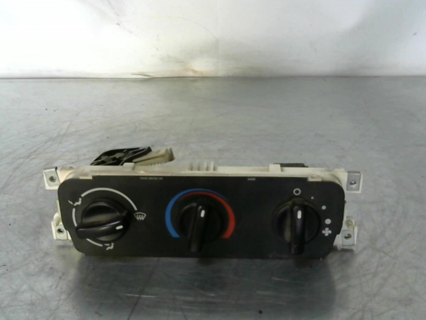 Commande chauffage FORD TRANSIT 3 Diesel - 1