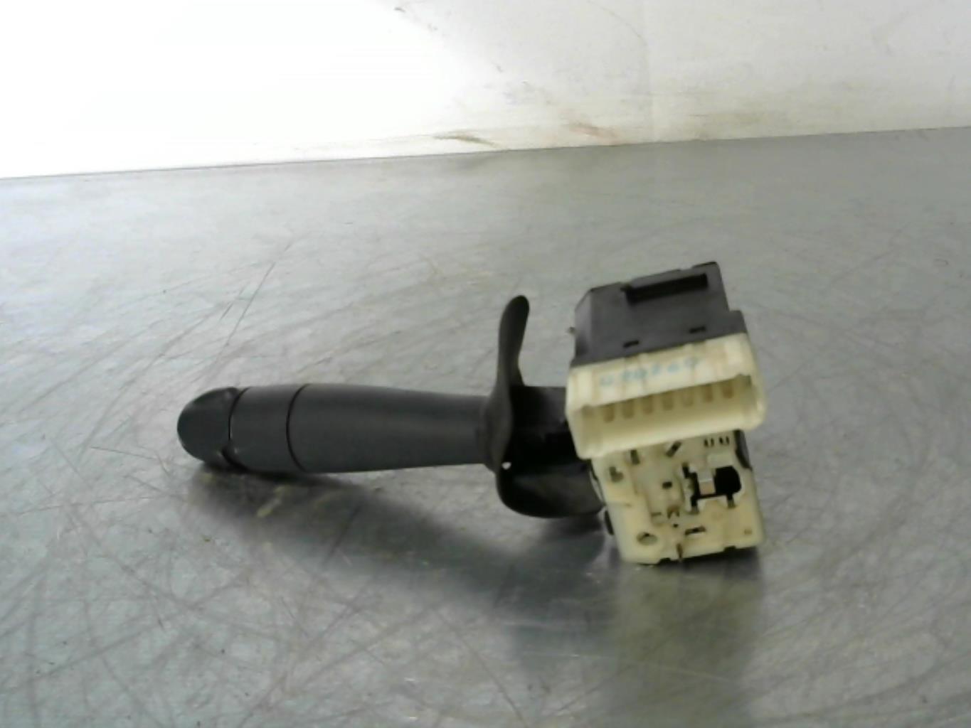 Commodo d'essuie glaces RENAULT CLIO 2 PHASE 1 Essence - 1