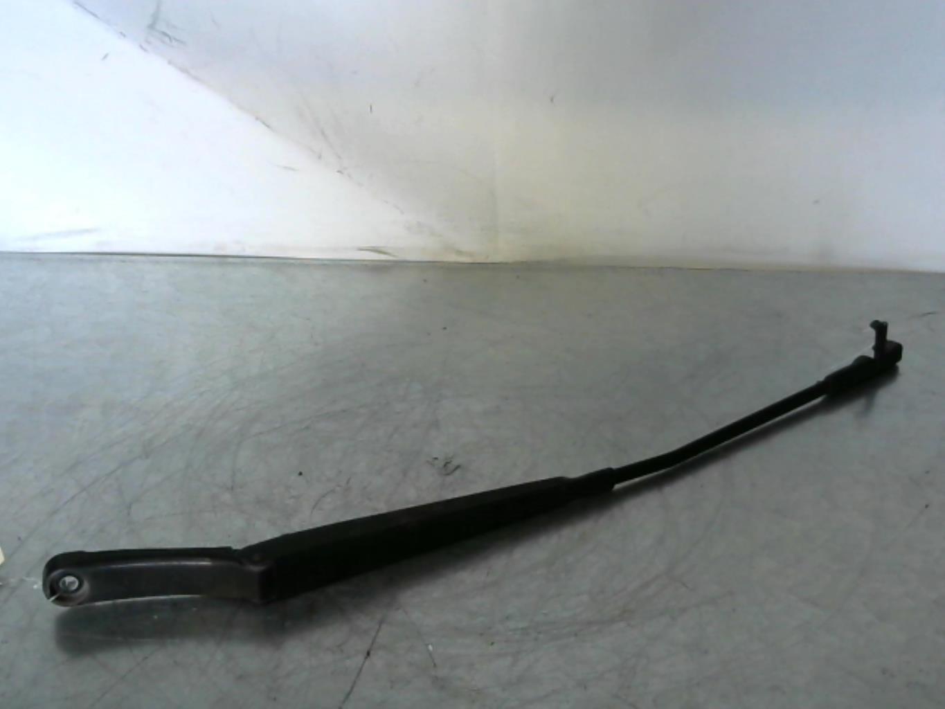 Braccio tergicristallo anteriore destro VOLKSWAGEN TOURAN 1 PHASE 1 Diésel - 1