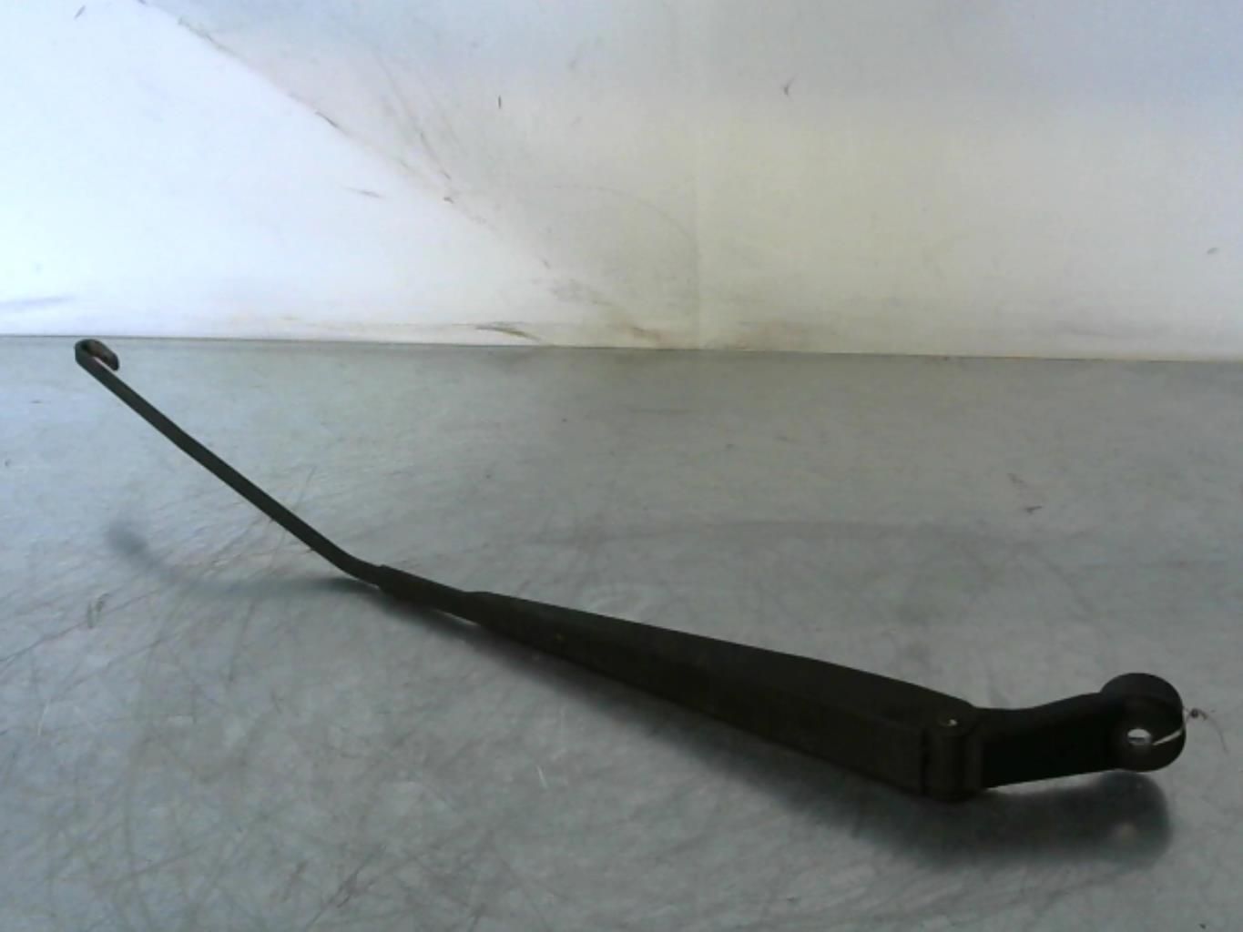 Braccio tergicristallo anteriore destro SUZUKI SWIFT 3 Gasolina - 1