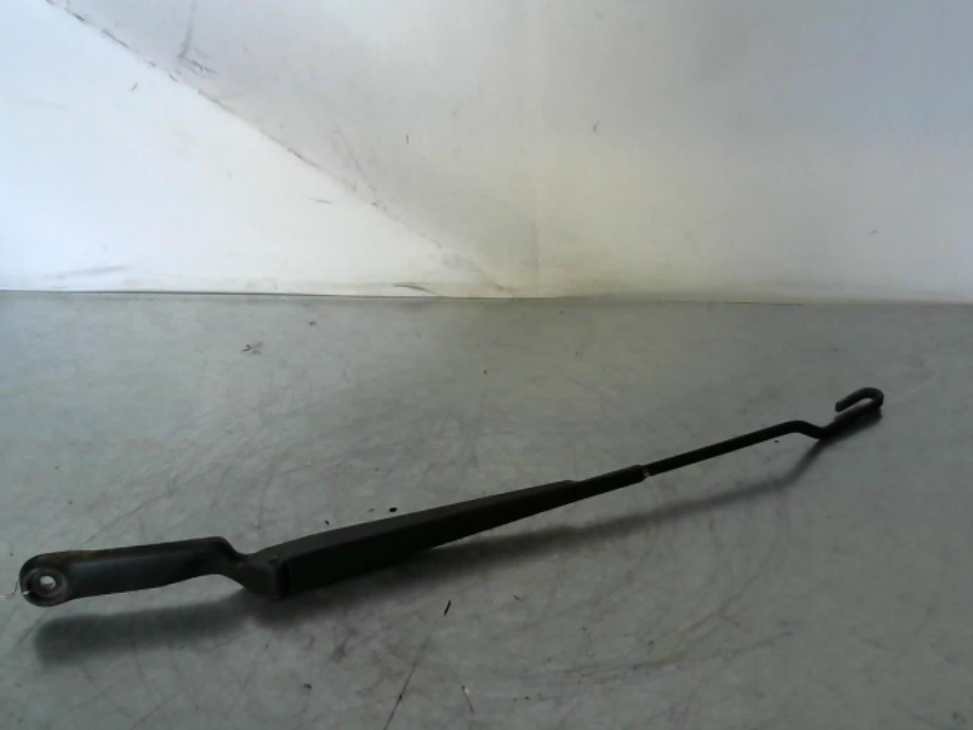 Braccio tergicristallo anteriore sinistro VOLKSWAGEN GOLF 4 Diésel - 1