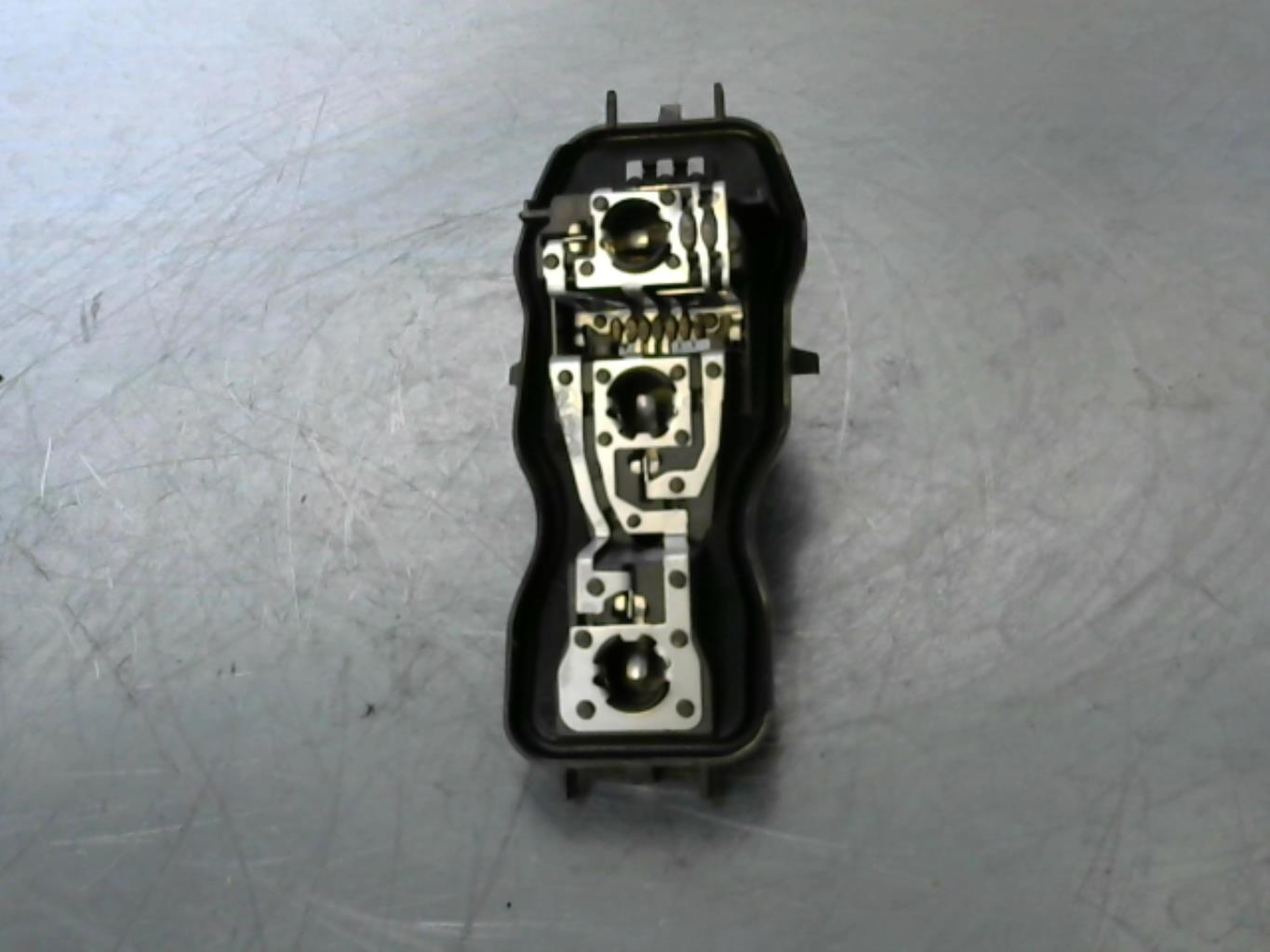 Base portalampade fanale posteriore sinistro RENAULT GRAND SCENIC 2 PHASE 2 Diésel - 1