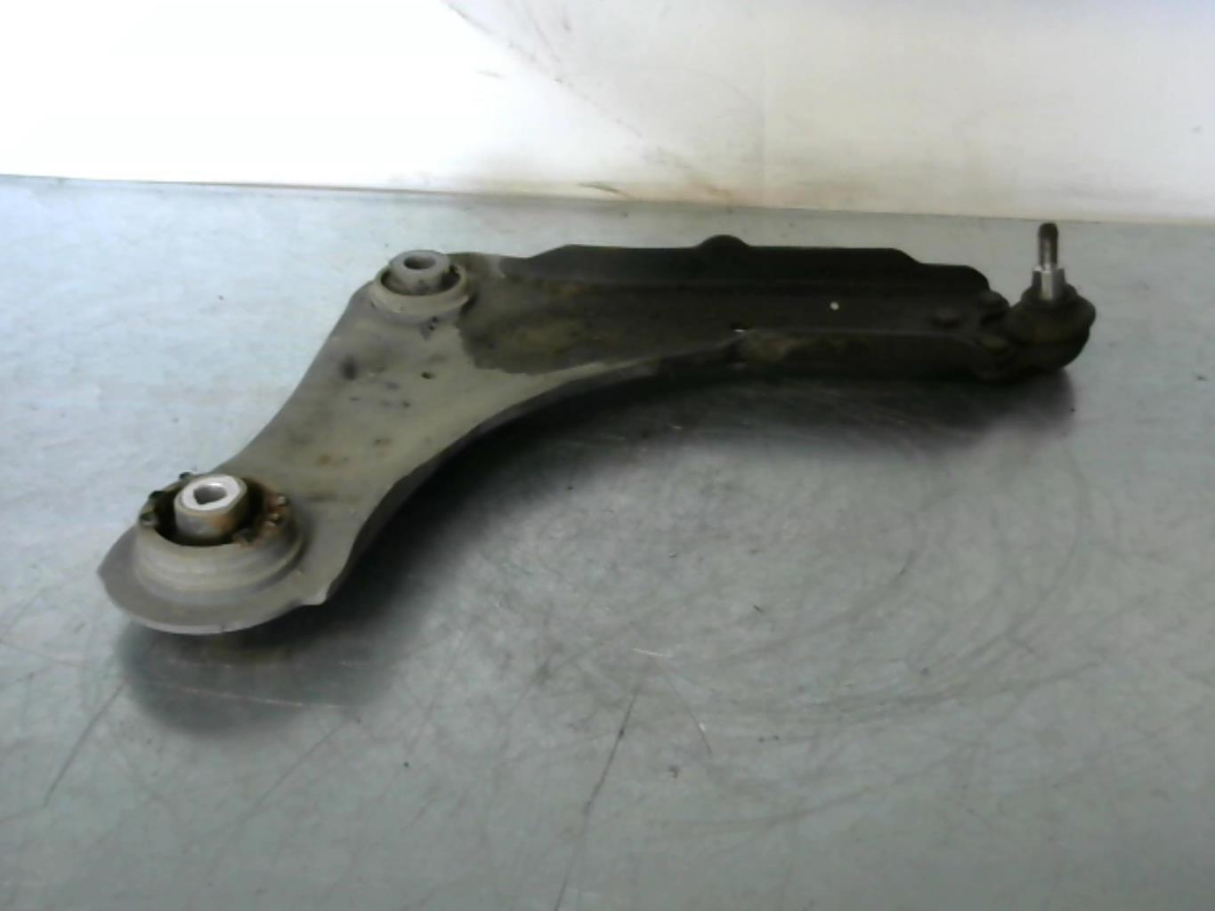 Triangolo inferiore anteriore destro RENAULT SCENIC 3 PHASE 1 Diésel - 1