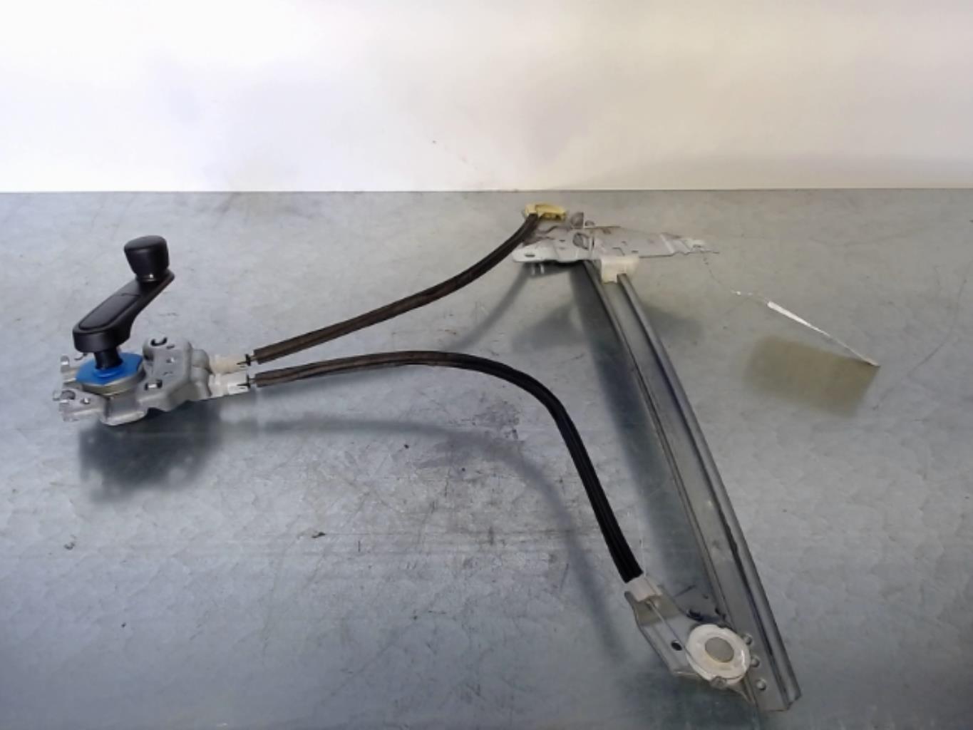 Alzacristalli manuale posteriore sinistro PEUGEOT 307 PHASE 2 BREAK Diésel - 1