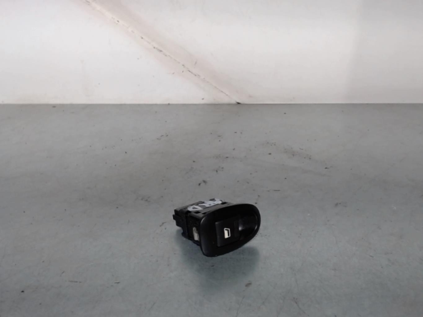 Interruttore lavacristalli posteriore destro CITROEN C3 PLURIEL PHASE 1 CABRIOLET  - 1