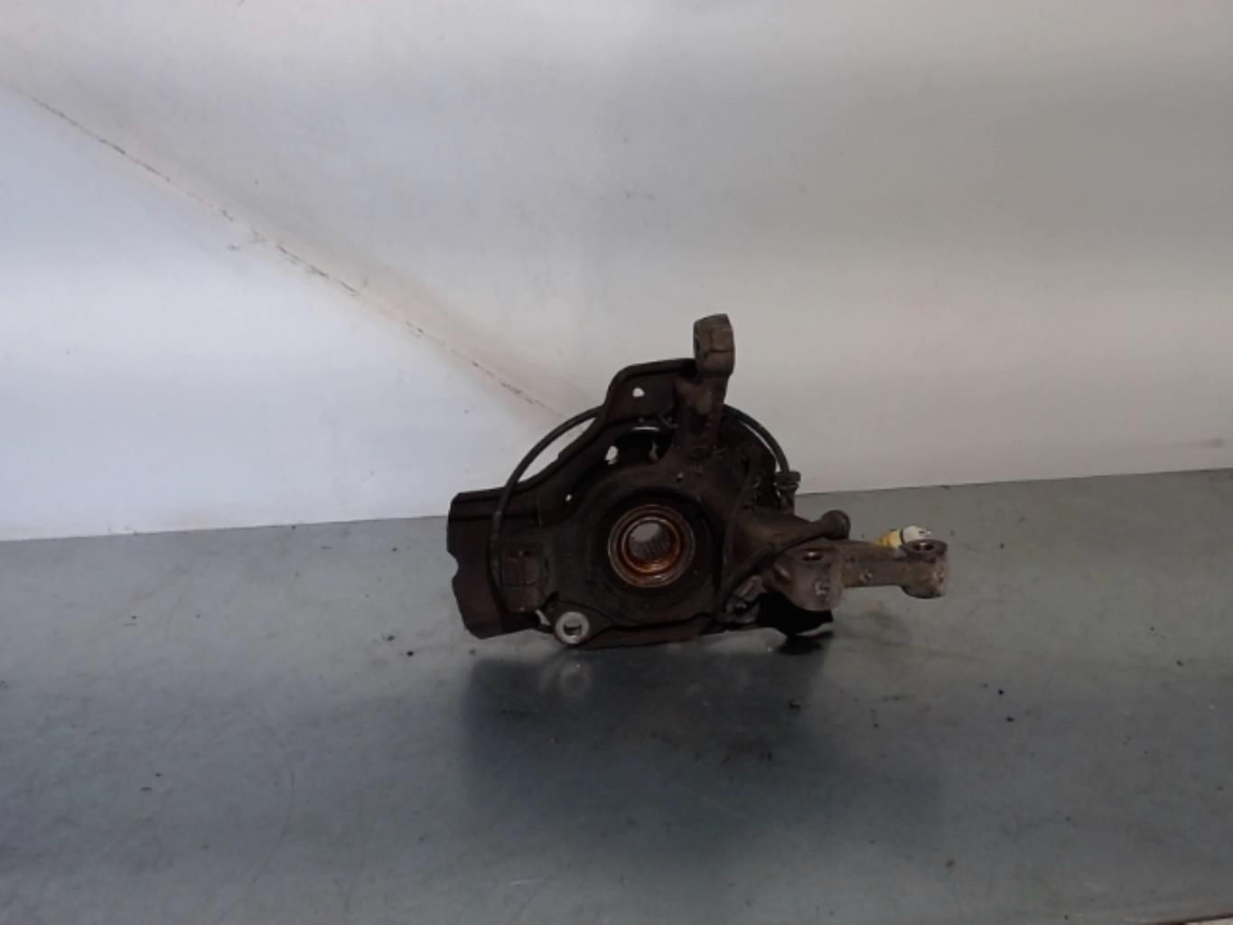 Mozzo anteriore sinistro FIAT PUNTO 2 PHASE 1 Gasolina - 1