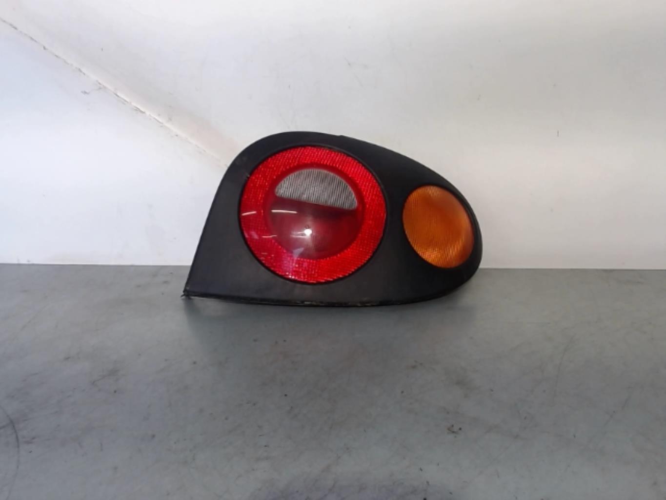 Fanale posteriore principale destro (luci) RENAULT MEGANE 1 PHASE 1 COUPE Diésel - 1