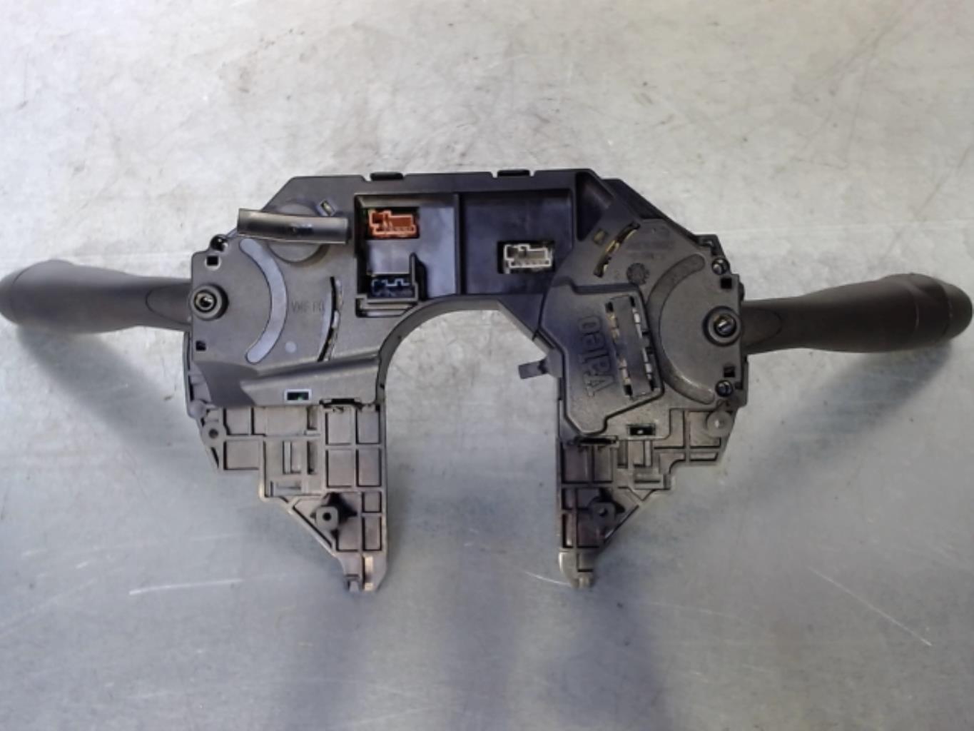 Commodo phare CITROEN C4 1 PHASE 1 Diesel - 1