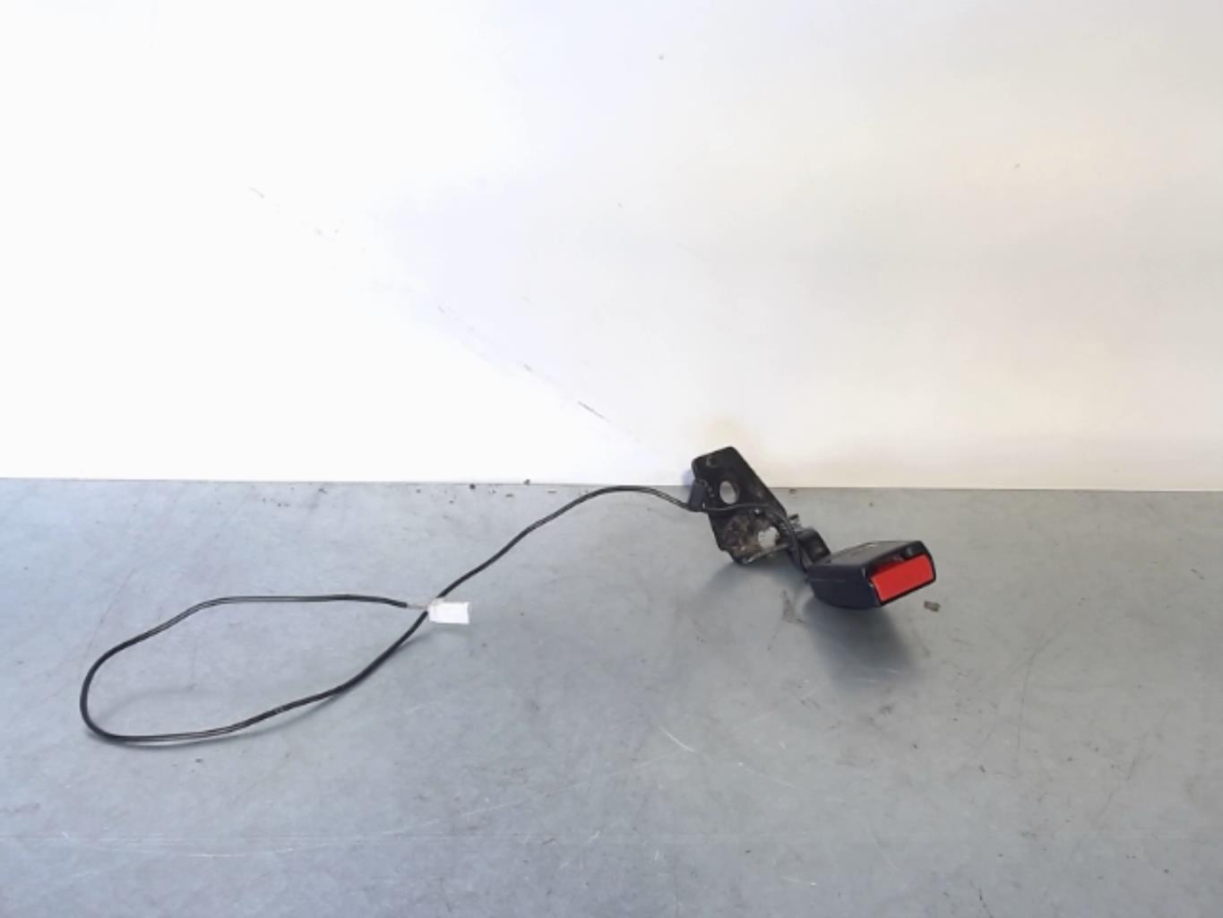 Aggancio cintura sicurezza posteriore sinistro PEUGEOT 308 1 PHASE 1 Diésel - 1