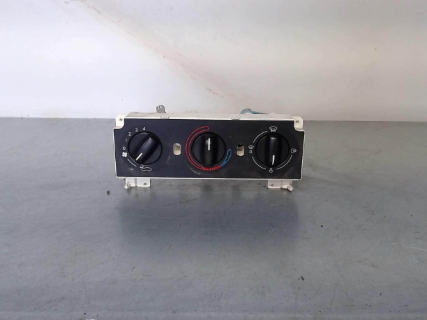 Commande chauffage PEUGEOT 306 PHASE 2 Diesel - 1