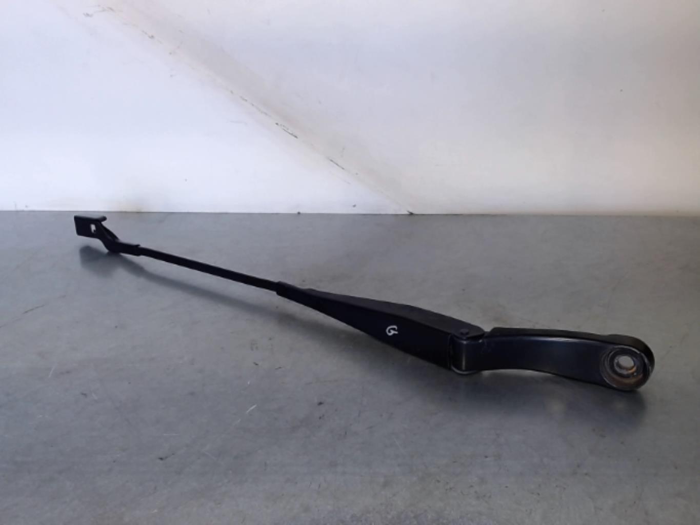 Braccio tergicristallo anteriore sinistro PEUGEOT 308 2 SW PHASE 1 BREAK Diésel - 1