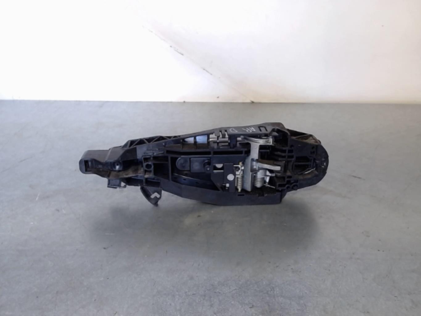 Maniglia portiera posteriore destra PEUGEOT 308 2 SW PHASE 1 BREAK Diésel - 1
