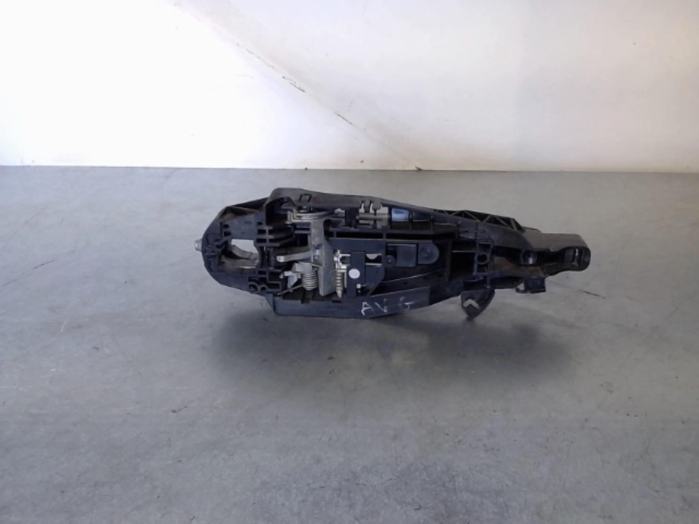 Maniglia portiera anteriore sinistra PEUGEOT 308 2 SW PHASE 1 BREAK Diésel - 1