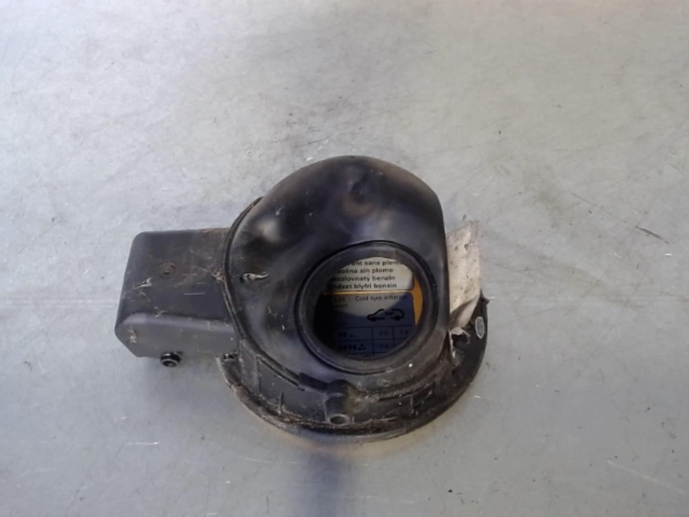 Trappe d'essence VOLKSWAGEN FOX Essence - 1