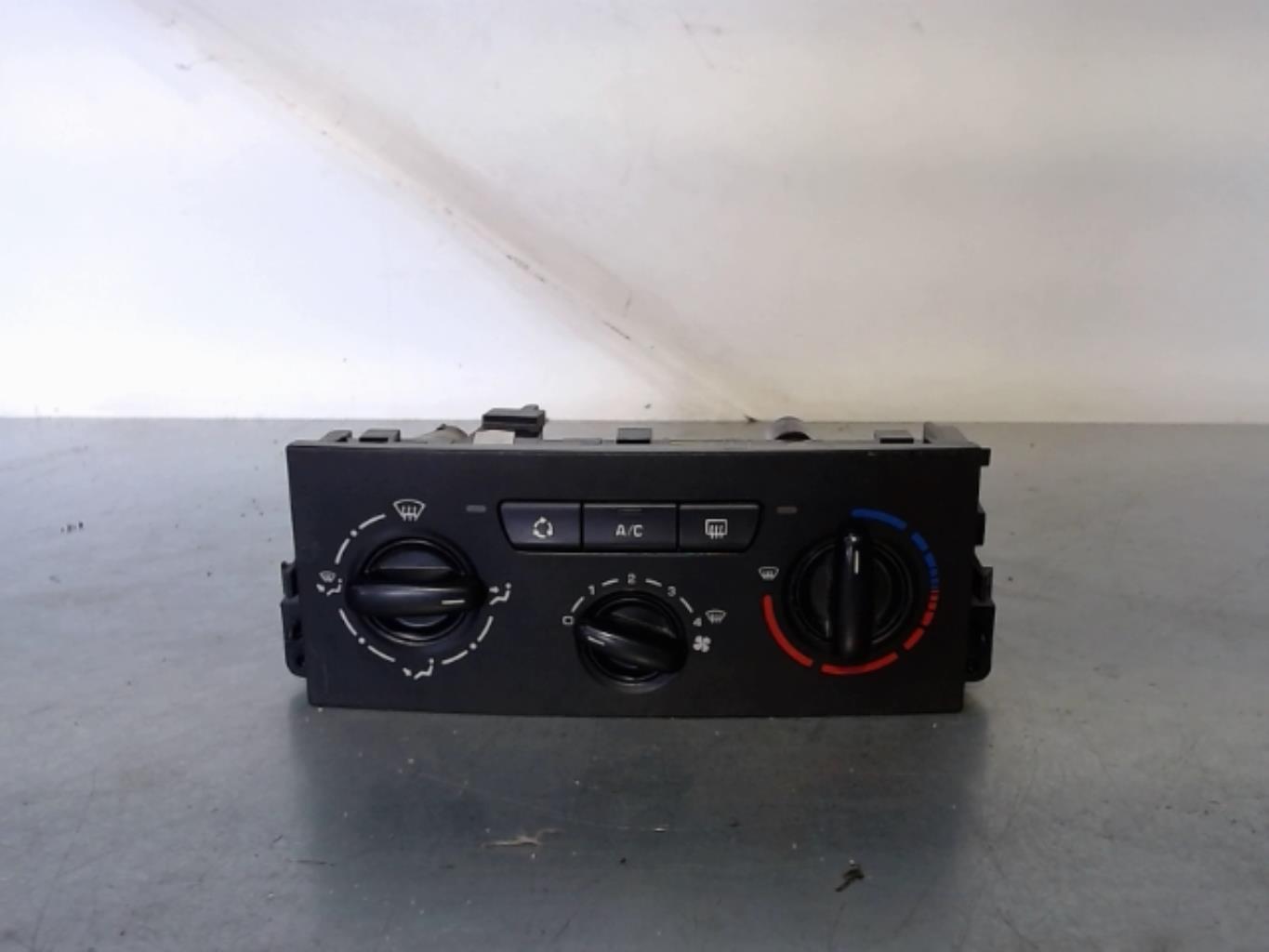 Commande chauffage PEUGEOT 207 PHASE 1 BREAK  - 1