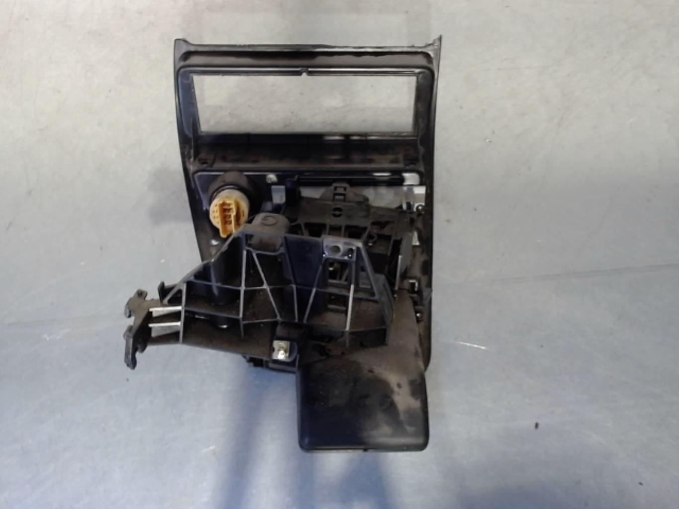 Commande chauffage CITROEN SAXO PHASE 2 Essence - 1