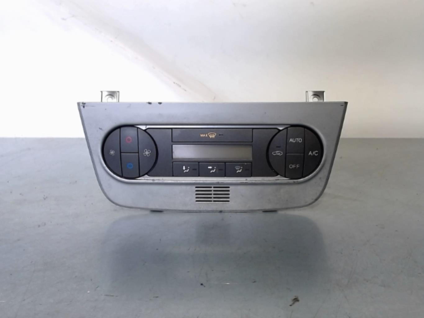 Commande chauffage FORD FIESTA 5 PHASE 2 Diesel - 1