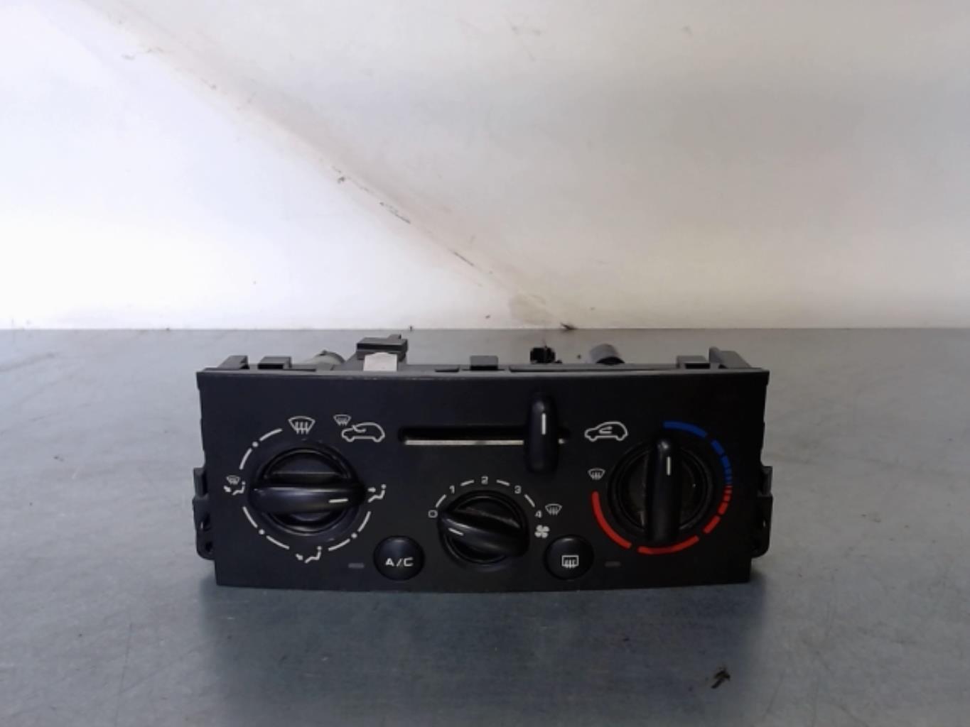 Commande chauffage PEUGEOT 207 PHASE 1 Essence - 1