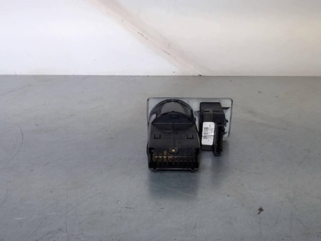 Commande de phare SKODA FABIA 1 PHASE 2 Diesel - 1