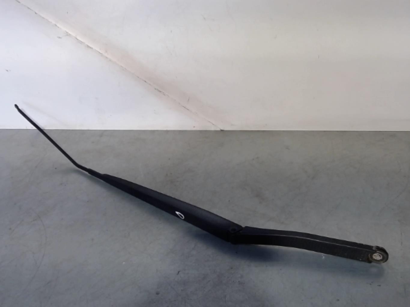 Braccio tergicristallo anteriore destro RENAULT CLIO 4 PHASE 1 Diésel - 1