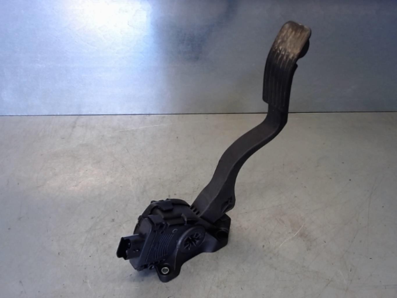 Pedale acceleratore PEUGEOT 207 PHASE 1 Diésel - 1