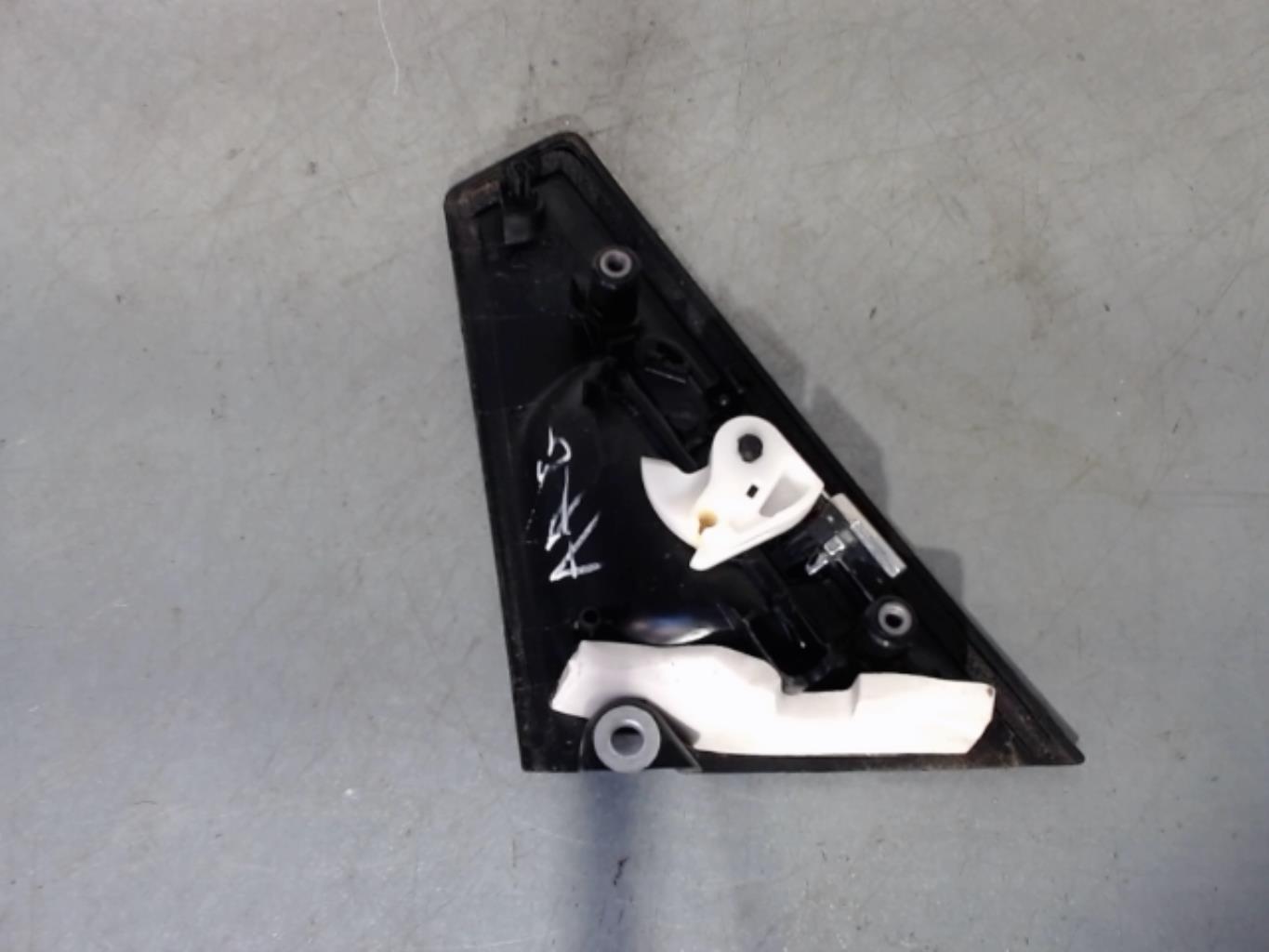Maniglia portiera posteriore sinistra RENAULT CLIO 4 PHASE 1 Diésel - 1