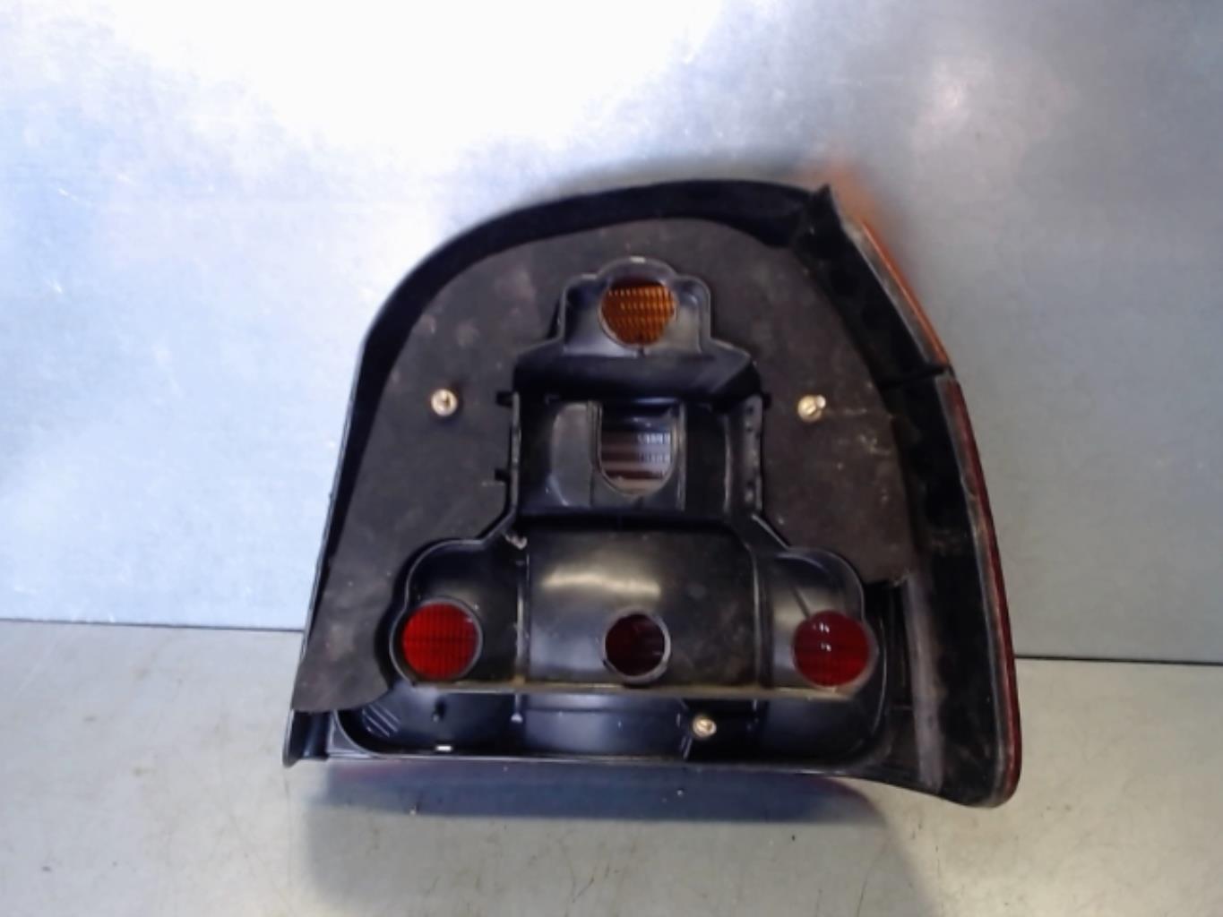 Fanale posteriore principale sinistro (luci) VOLKSWAGEN GOLF 3 Diésel - 1