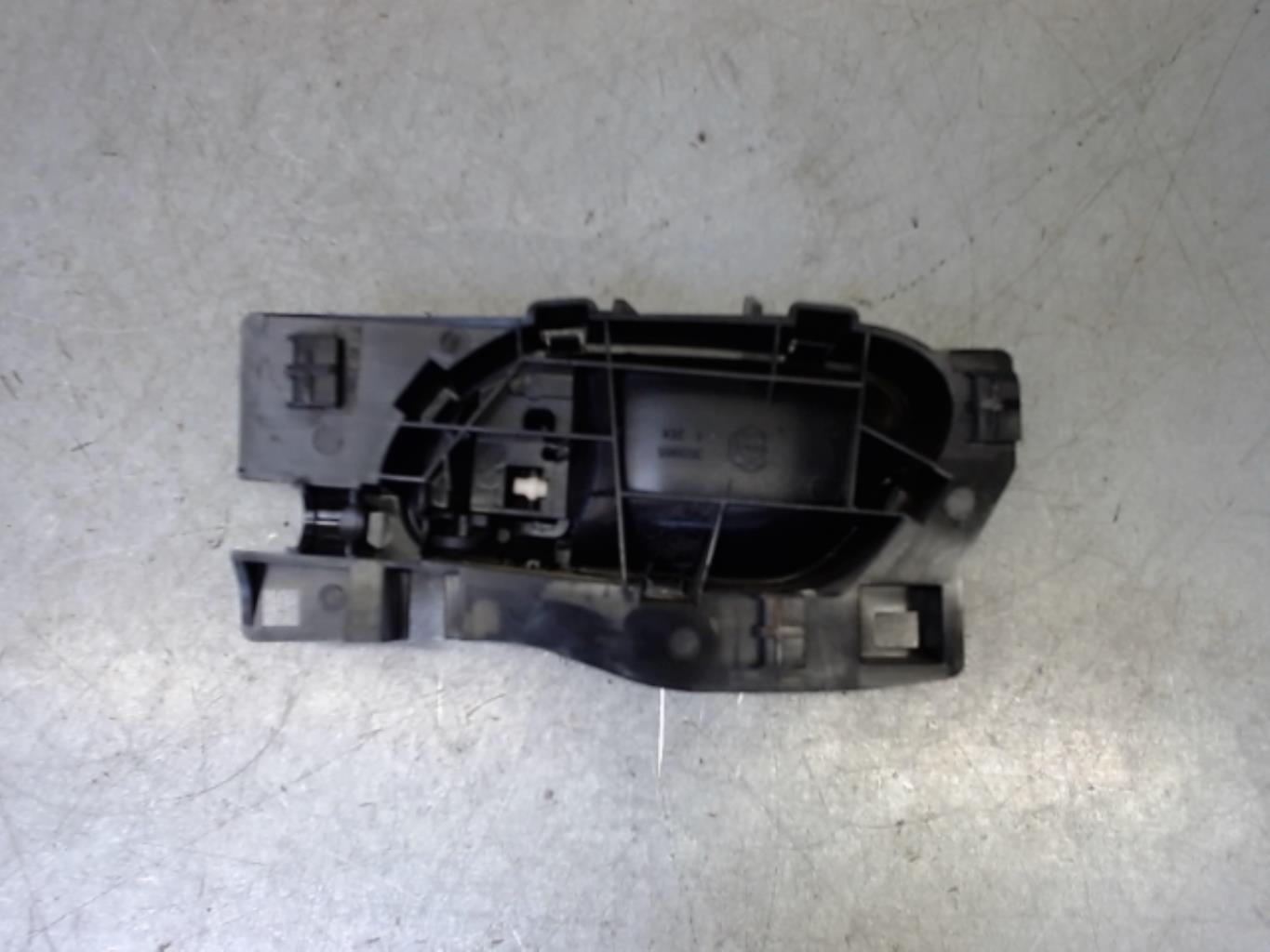 Maniglia interna posteriore destra PEUGEOT 208 1 PHASE 2 Gasolina - 1