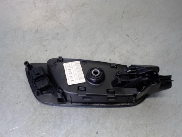 Poignee interieur avant gauche SEAT LEON 3 PHASE 1 Diesel - 1