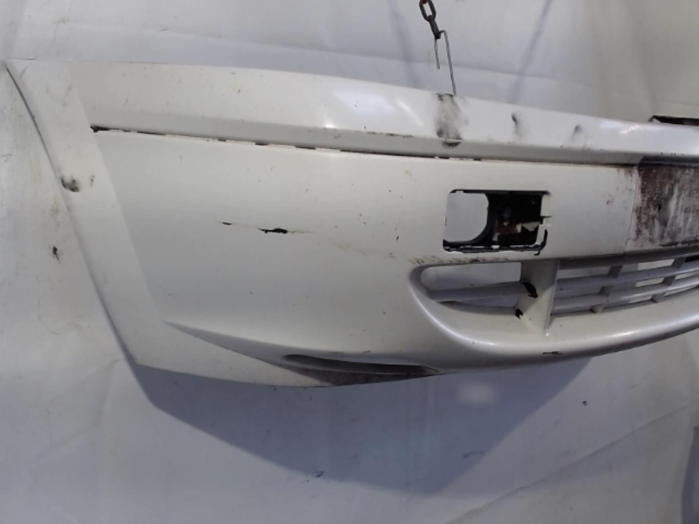 Paraurti anteriore FORD FIESTA 4 PHASE 2 Diésel - 1