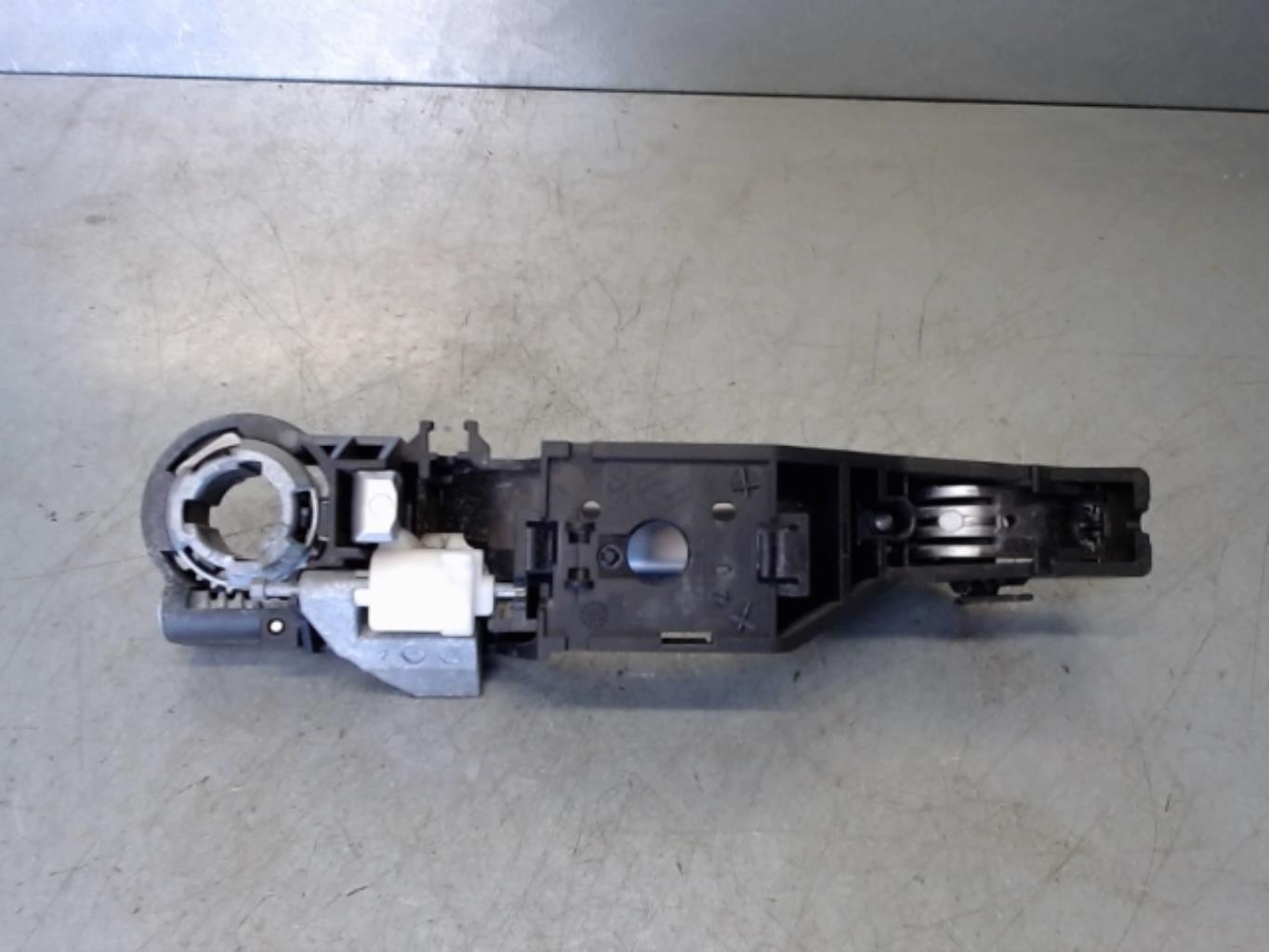 Maniglia portiera anteriore sinistra PEUGEOT 307 PHASE 1 Diésel - 1