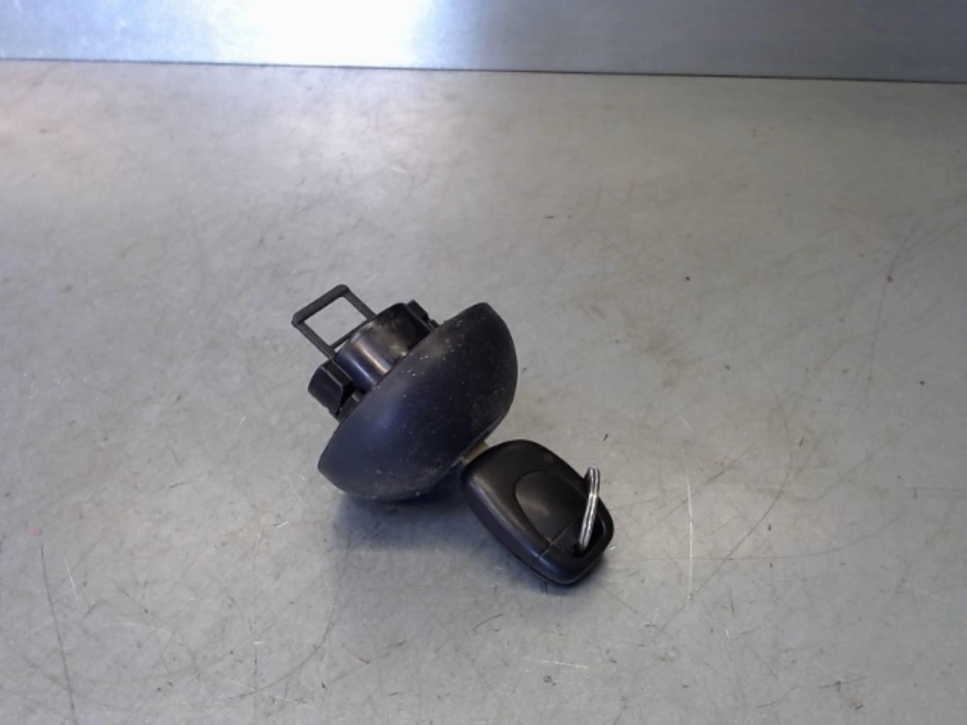Bouchon de carburant RENAULT CLIO 2 PHASE 2 Essence - 1