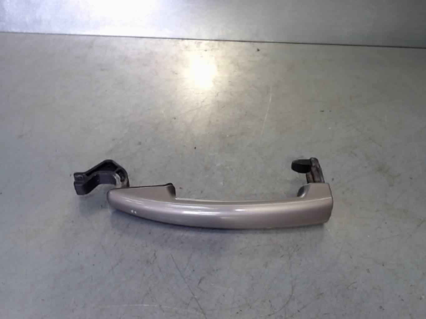 Maniglia portiera anteriore sinistra PEUGEOT 208 1 PHASE 1 Diésel - 1