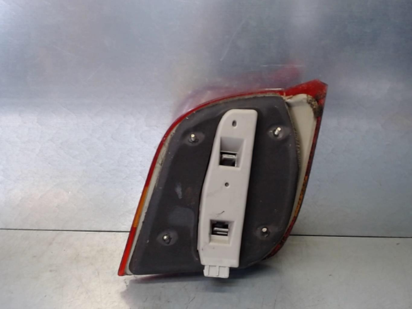 Fanale posteriore principale sinistro (luci) FORD FIESTA 3 PHASE 1 Diésel - 1